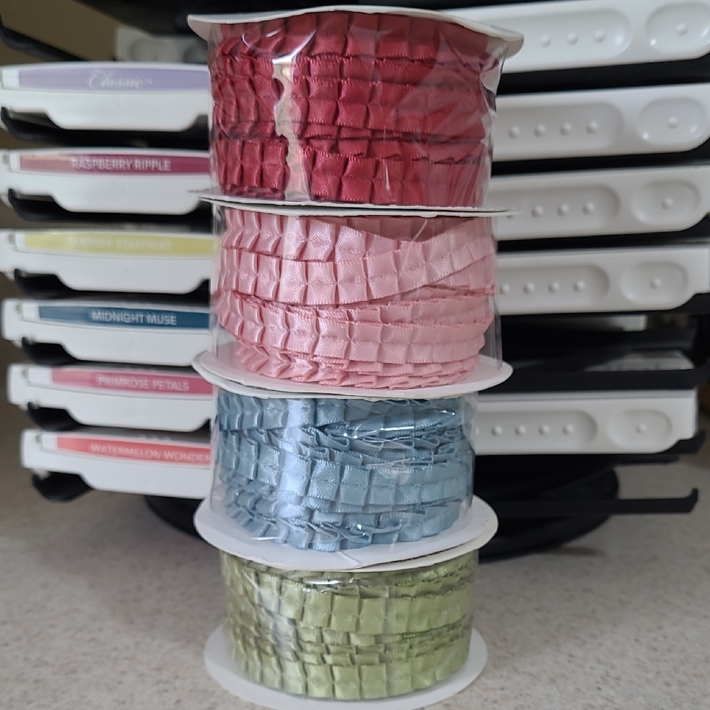 Stampin'Up! Ribbon Pleated Satin 4 Rolls 5 Yds Each Blush Pear Baja Riding Hood